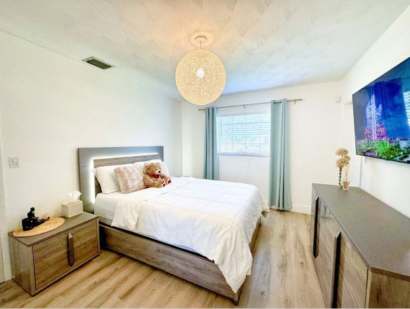 3300 N 67th Ave - Photo 6 of 8