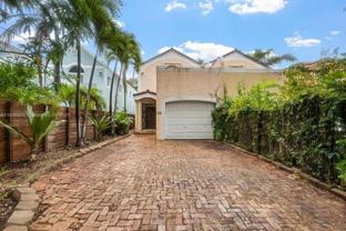 3049 Mary St - Photo 1 of 1