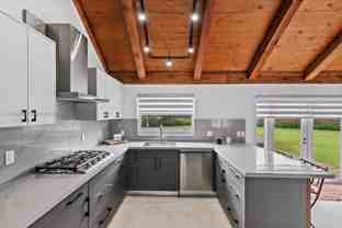 8920 Crescent Dr - Photo 1 of 1