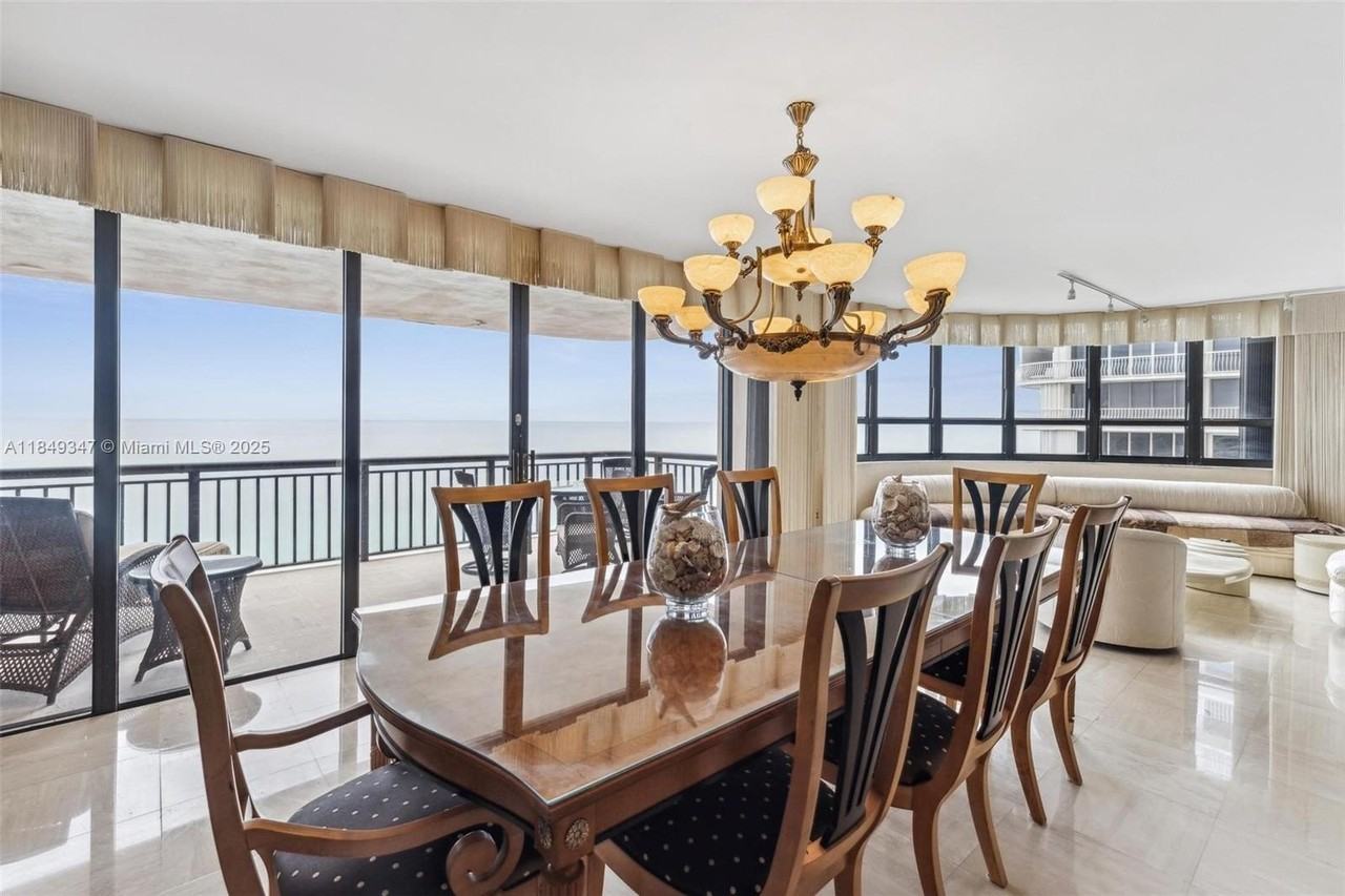 10175 Collins Ave #1202 - Photo 4 of 34