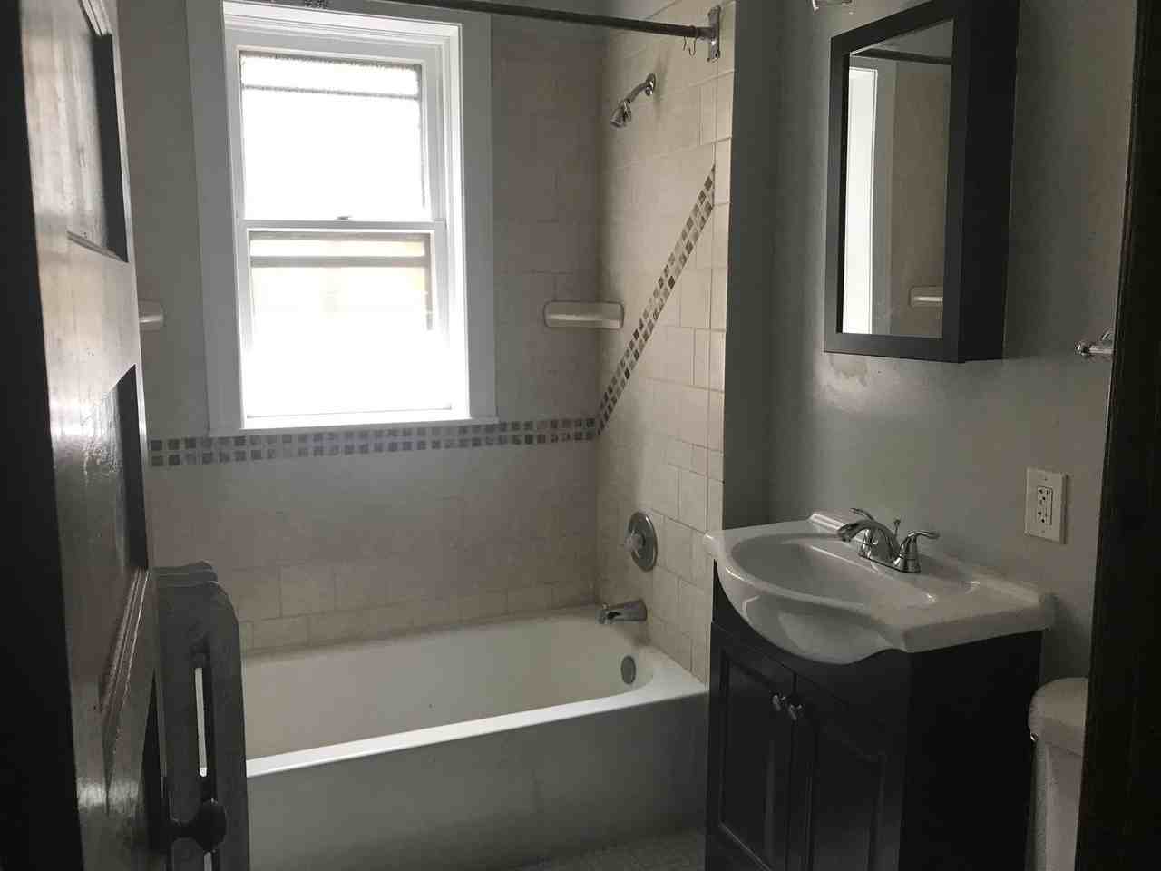 1707 Ridge Ave #204 - Photo 2 of 8