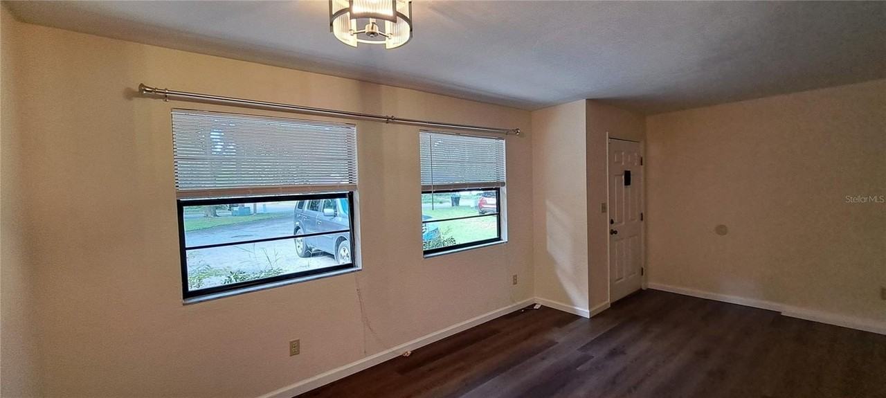 1715 Sw 69th Way #A - Photo 4 of 18