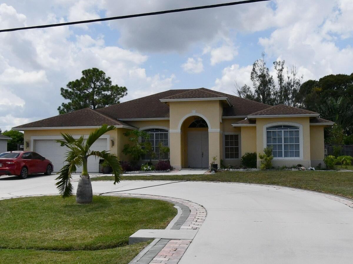 368 Northwest Bayshore Boulevard