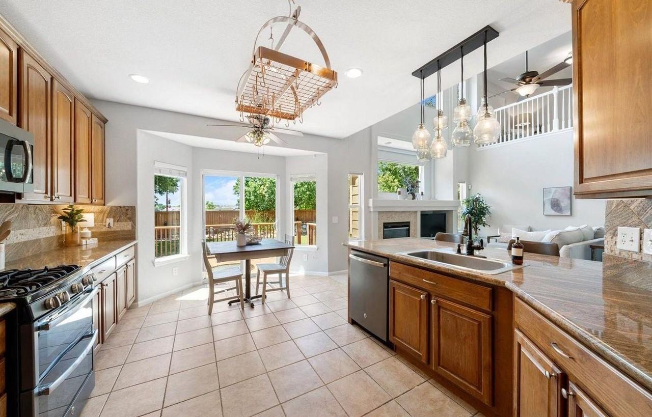 Josephine St - Photo 4 of 15