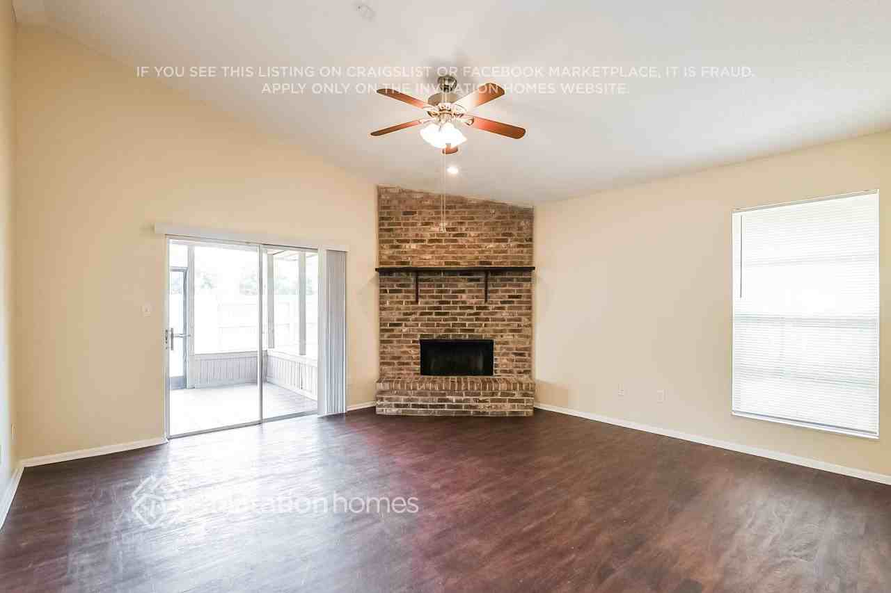 1380 San Diego Ct - Photo 4 of 17