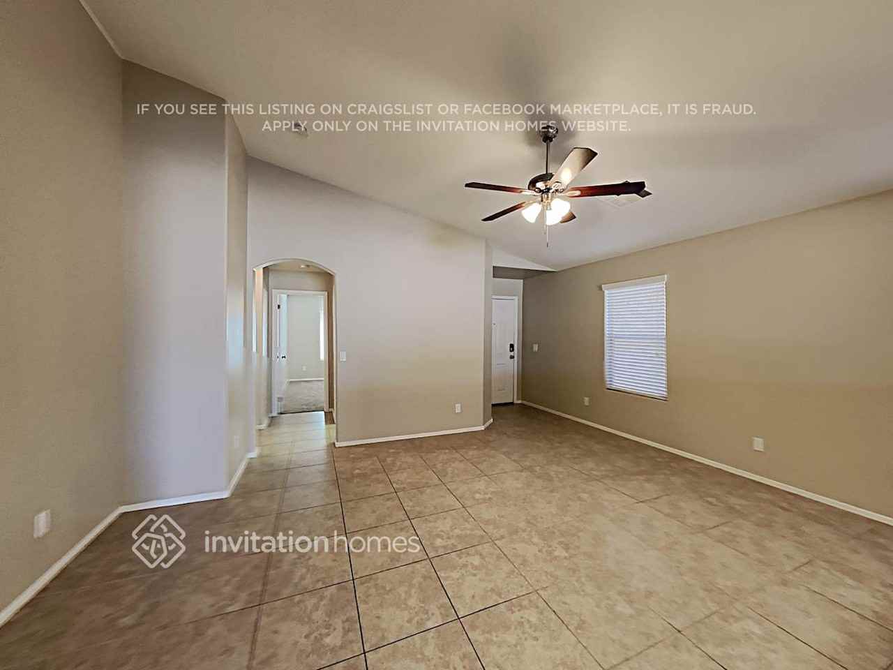 32634 N Cherry Creek Rd - Photo 3 of 19