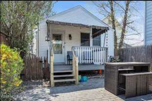 503 1/2 Park Place Ave - Photo 1 of 1