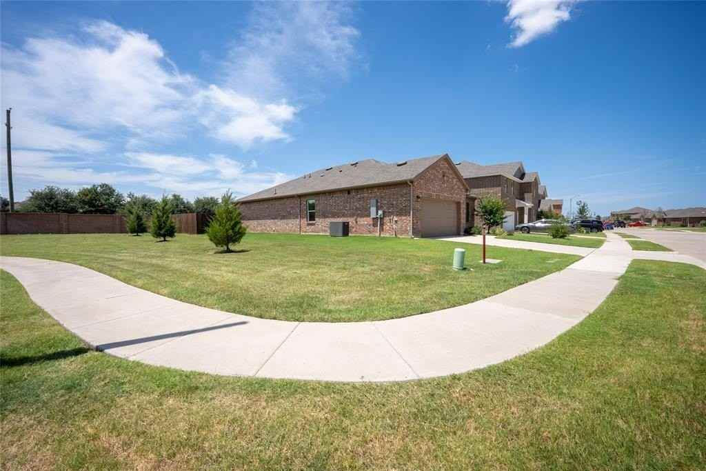 24 Elderbrook Ln - Photo 3 of 29