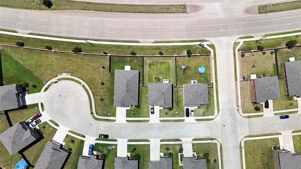 24 Elderbrook Ln - Photo 5 of 29