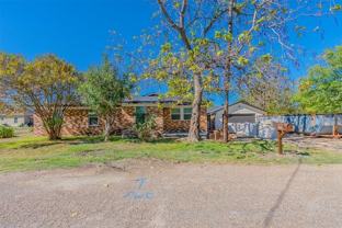 605 Lloyd - Photo 1 of 1