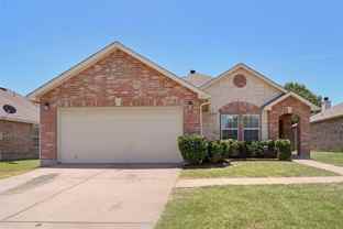 813 Crystal Dr - Photo 1 of 1