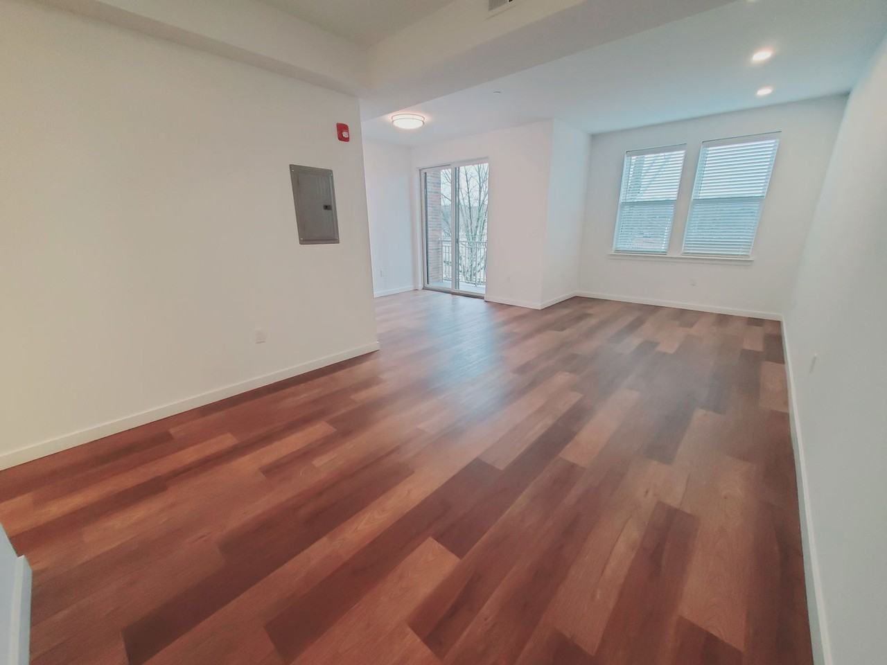 916 Hope St #203 - Photo 3 of 7