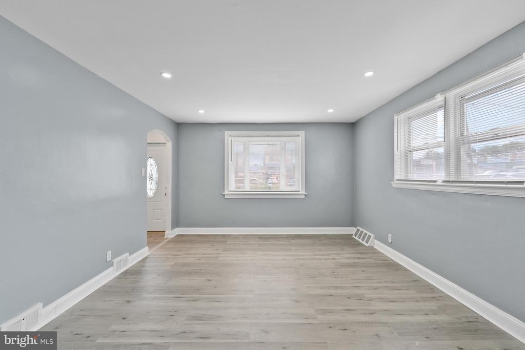 3149 Willits Rd - Photo 5 of 34