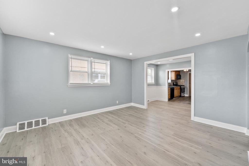 3149 Willits Rd - Photo 7 of 34