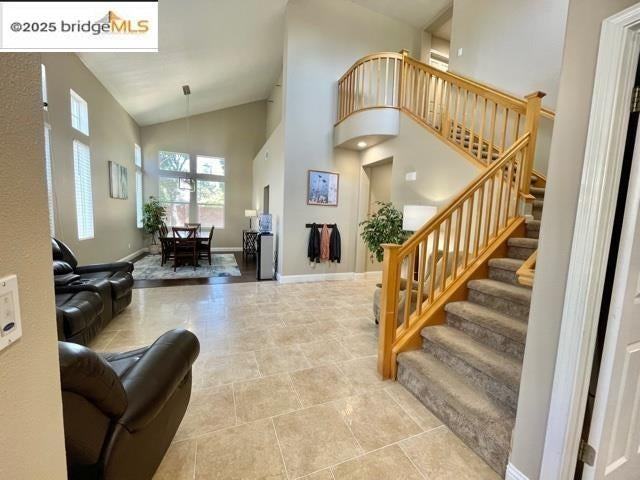 709 Thompsons Dr - Photo 3 of 9