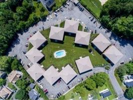 featured image of 4 Colonial Village Dr