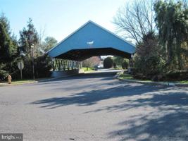 featured image of 1040 Hillsboro Ct