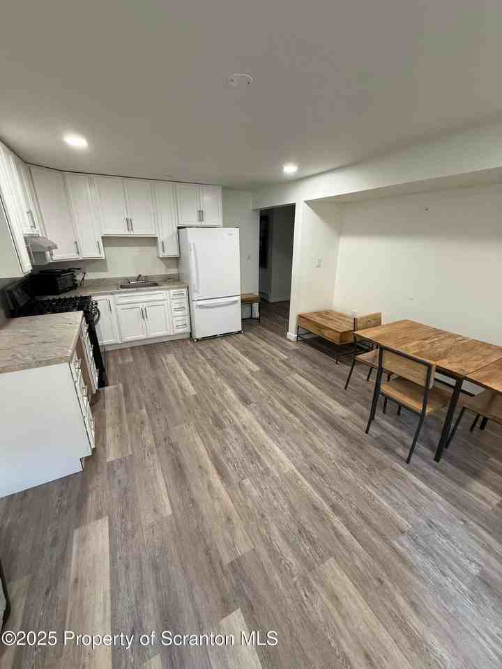 2402 Dimmick Ave - Photo 2 of 8