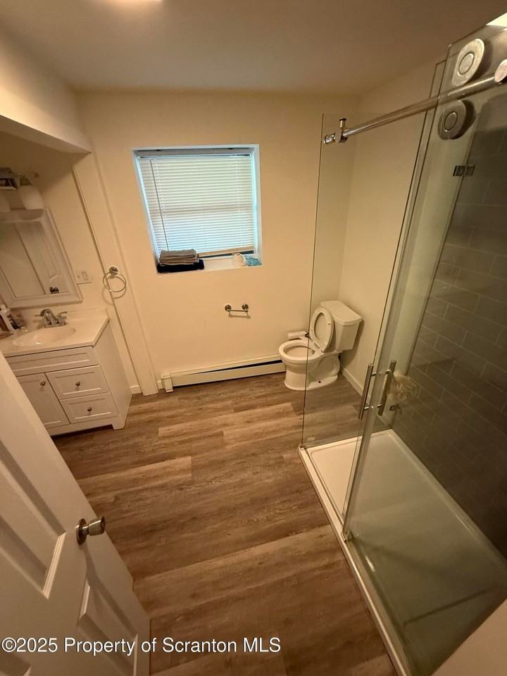 2402 Dimmick Ave - Photo 6 of 8