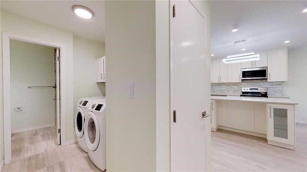 1001 68 Ave Sw - Photo 2 of 26