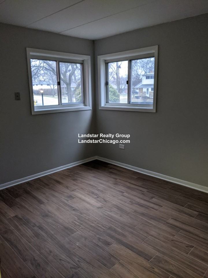 1316 Carol St #1A - Photo 2 of 14