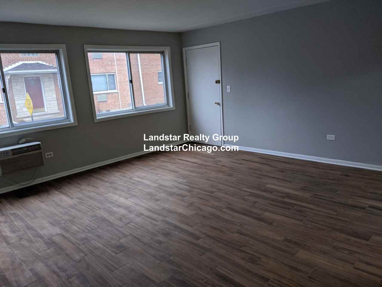 1316 Carol St #1A - Photo 3 of 14