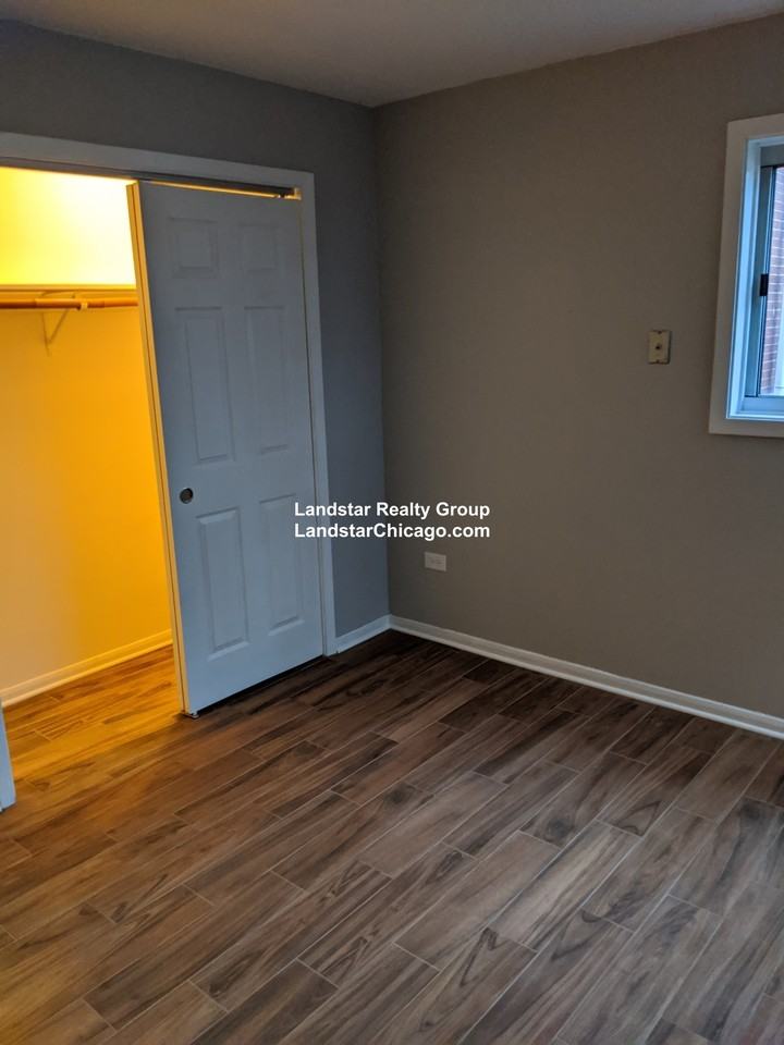 1316 Carol St #1A - Photo 5 of 14