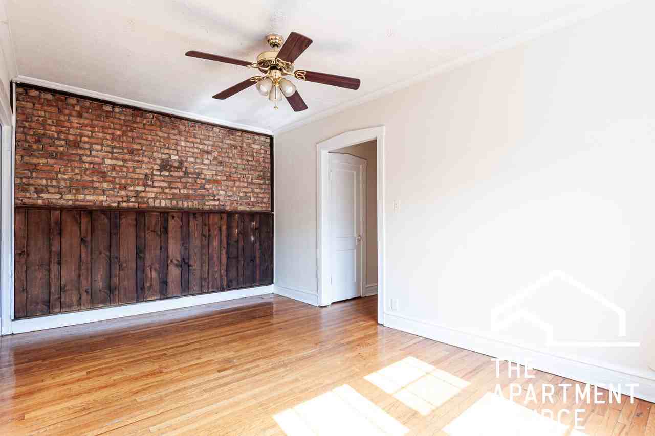 955 W Cornelia Ave #3A - Photo 4 of 9