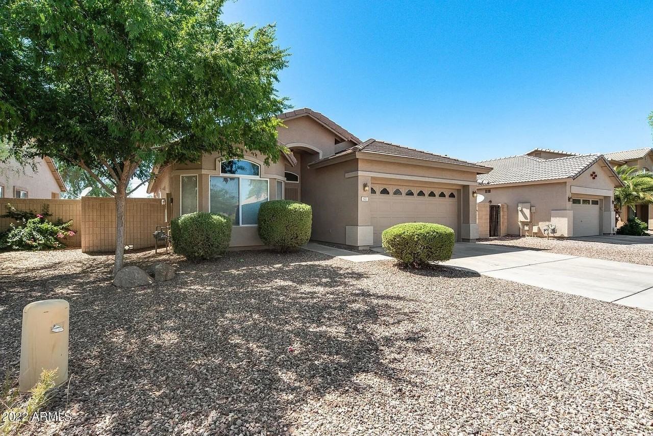 322 South 120th Avenue - Photo 2 of 28