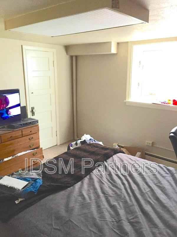 799 Cherry St #4 - Photo 6 of 18