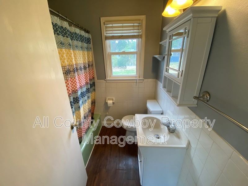 1417 Spring Creek Dr - Photo 4 of 13