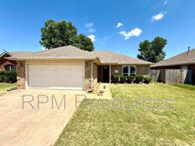 520 S Castle Ridge Ln - Photo 1 of 1