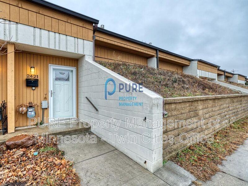 2421 S 9th St - Photo 3 of 20