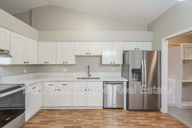 875 S Nebraska St #63 - Photo 2 of 29