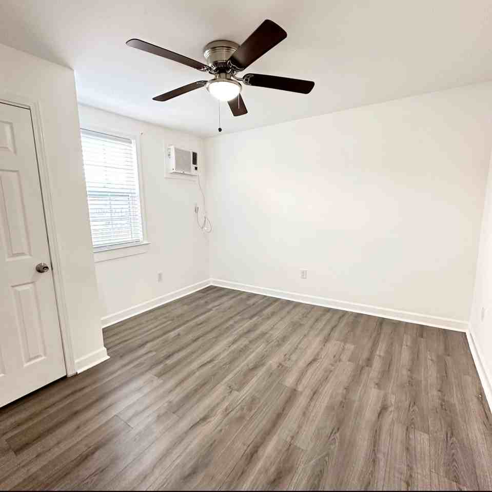 2515 Erato St #104 - Photo 7 of 9