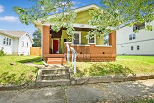 217 Jefferson Ave - Photo 1 of 1