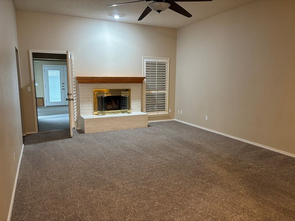 3507 Edgemont Dr - Photo 3 of 15