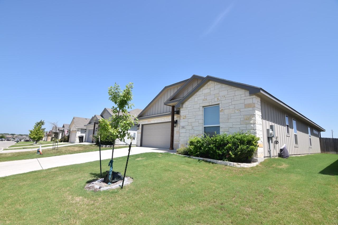 7516 Mcculloch Rd - Photo 3 of 21