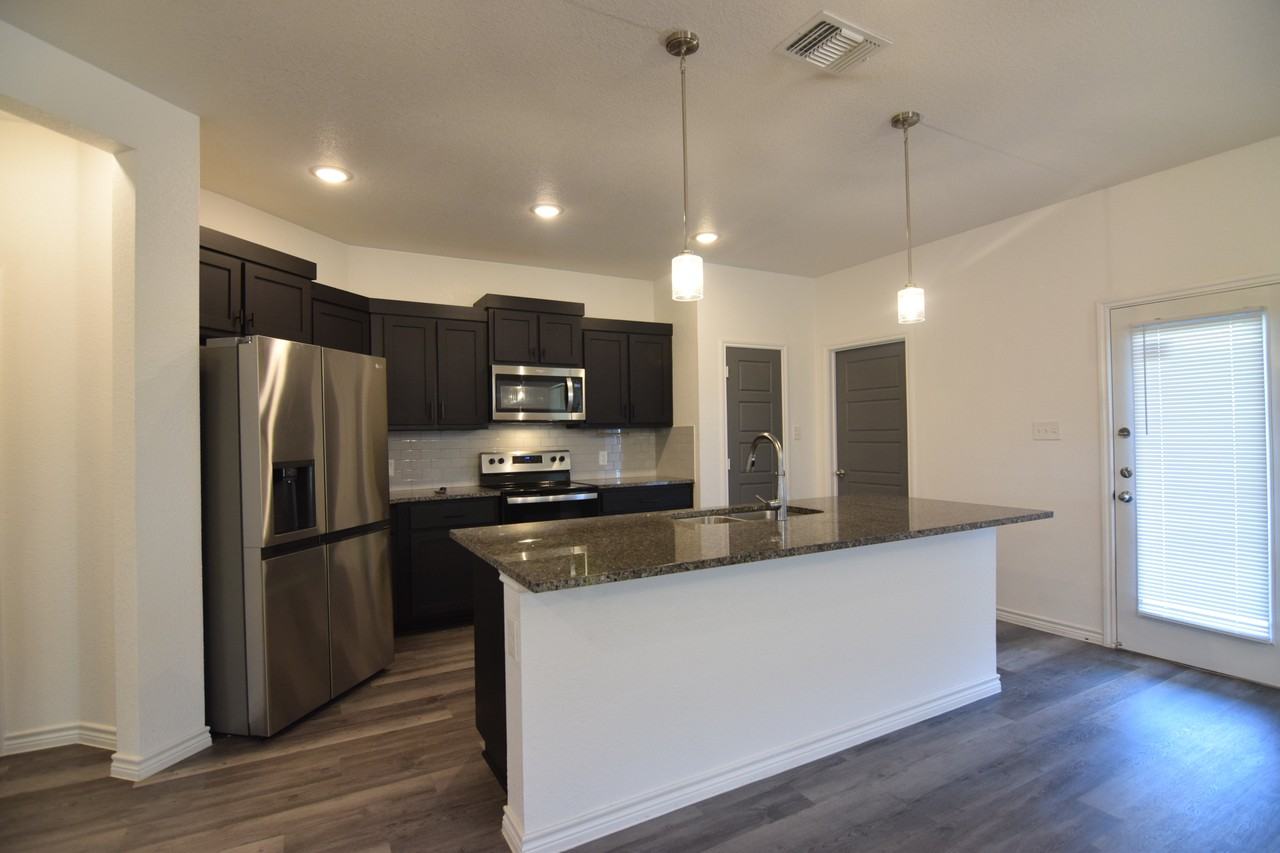 7516 Mcculloch Rd - Photo 4 of 21
