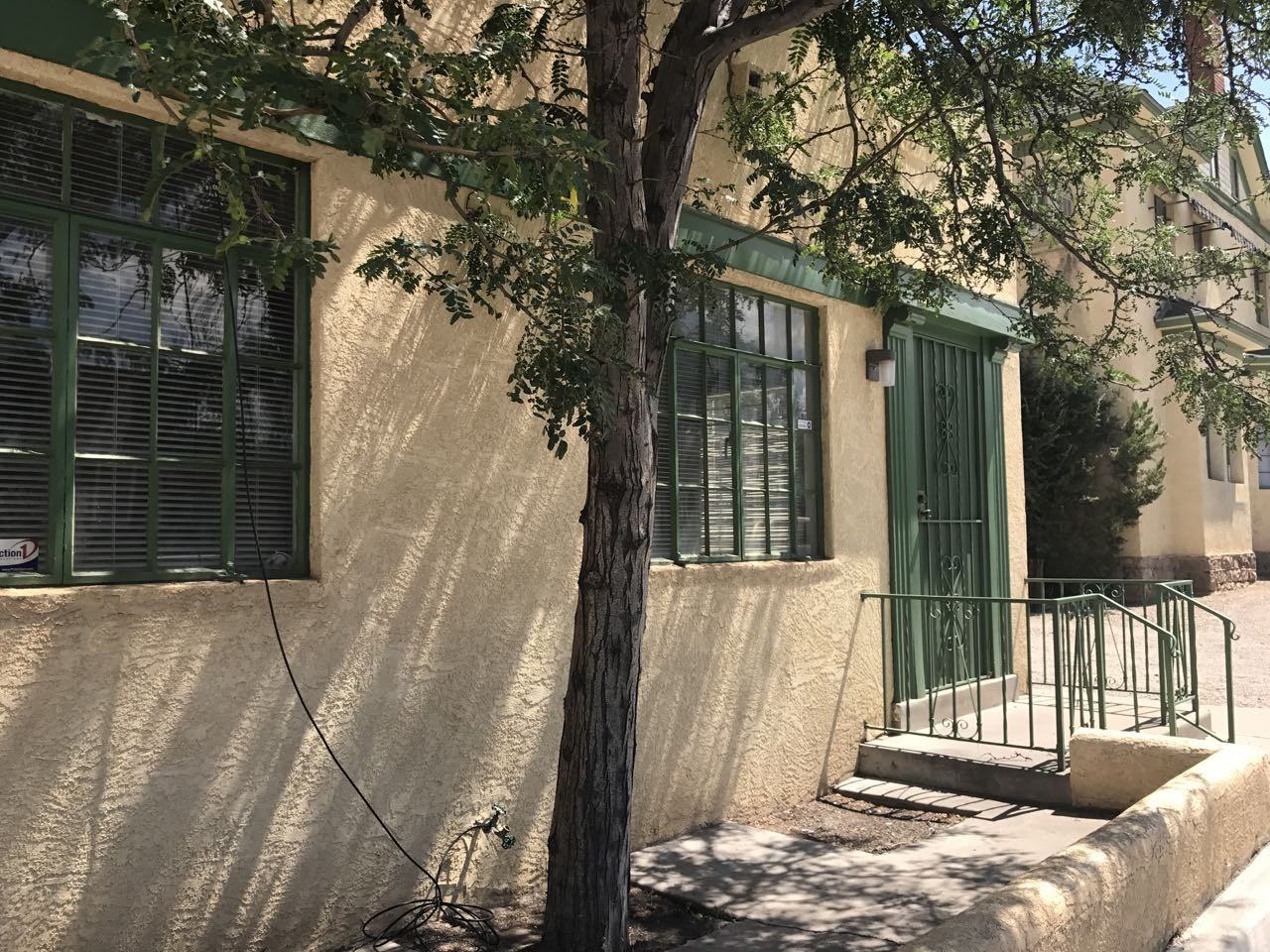 415 Coal Ave Se - Photo 2 of 14