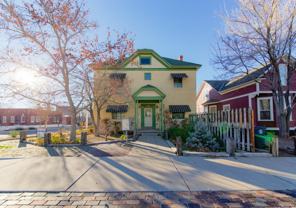 421 Edith Blvd Se - Photo 1 of 1