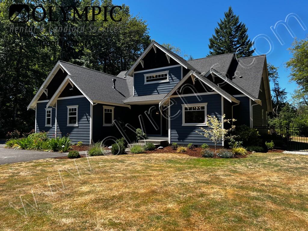 1640 Springwood Ave Ne - Photo 3 of 50