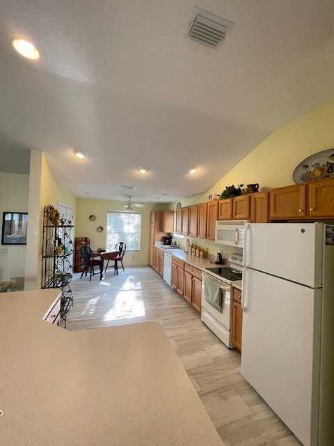 17858 Southeast 86th Auburn Avenue - Photo 6 of 16