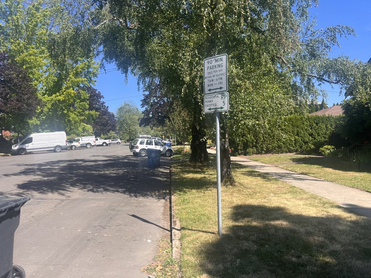 1720 Court St Ne #1720 - Photo 3 of 12