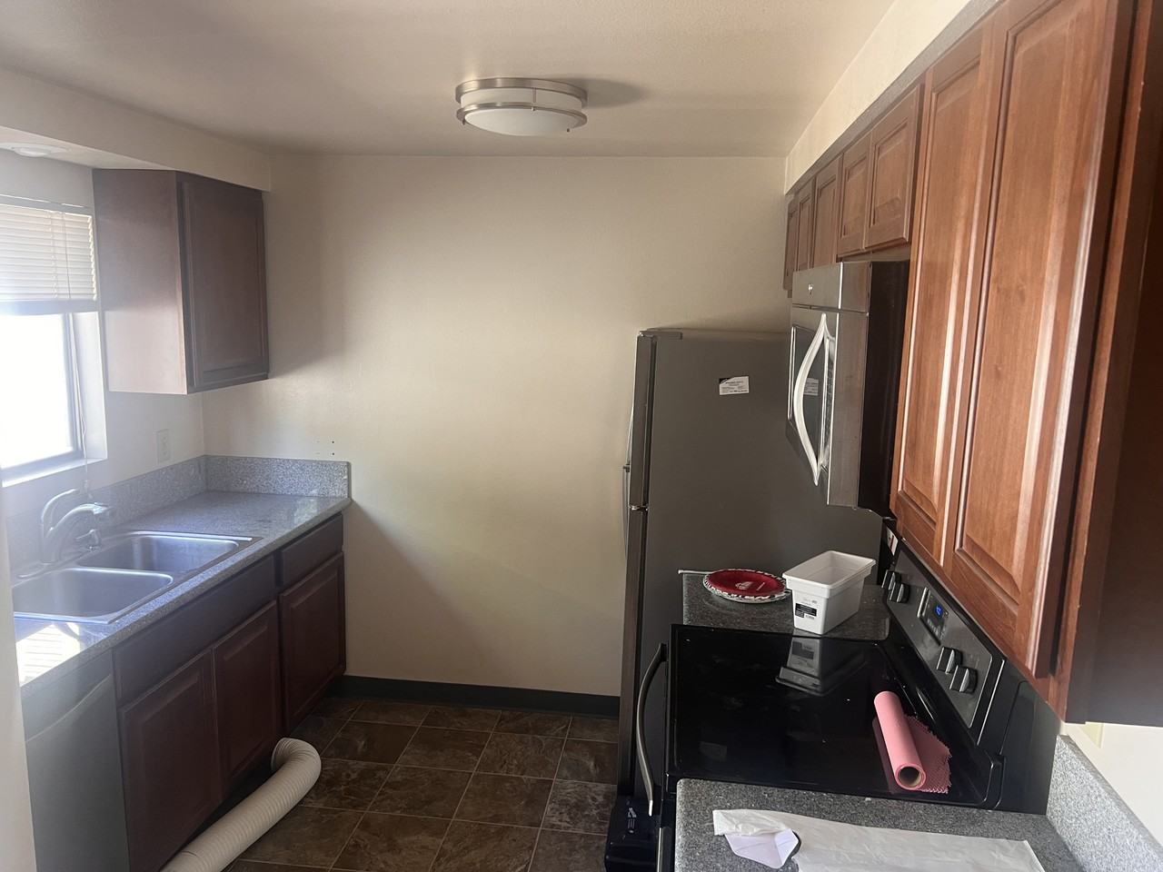 1720 Court St Ne #1720 - Photo 4 of 12