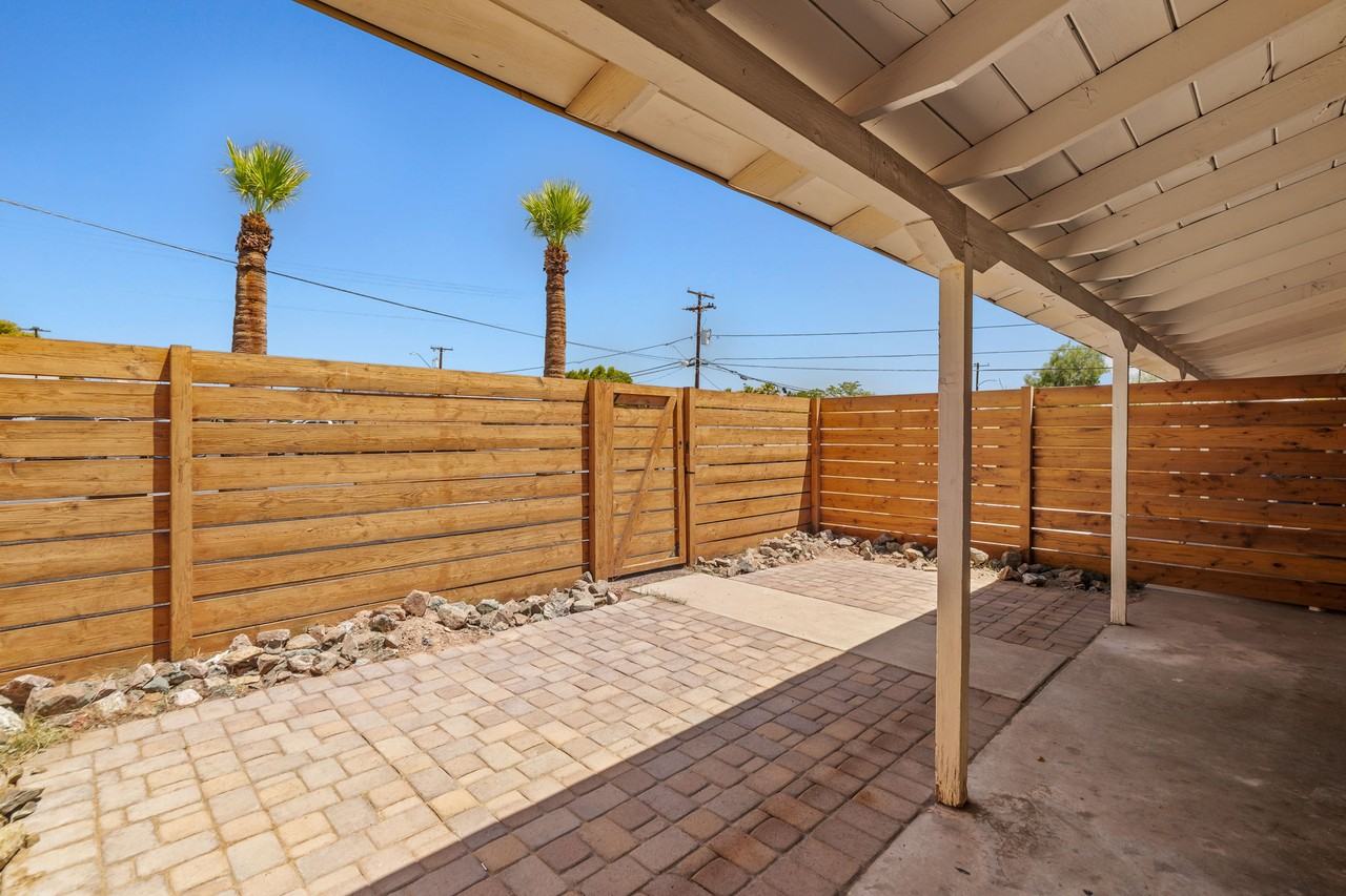 8602 N 3Rd St - Photo 3 of 28