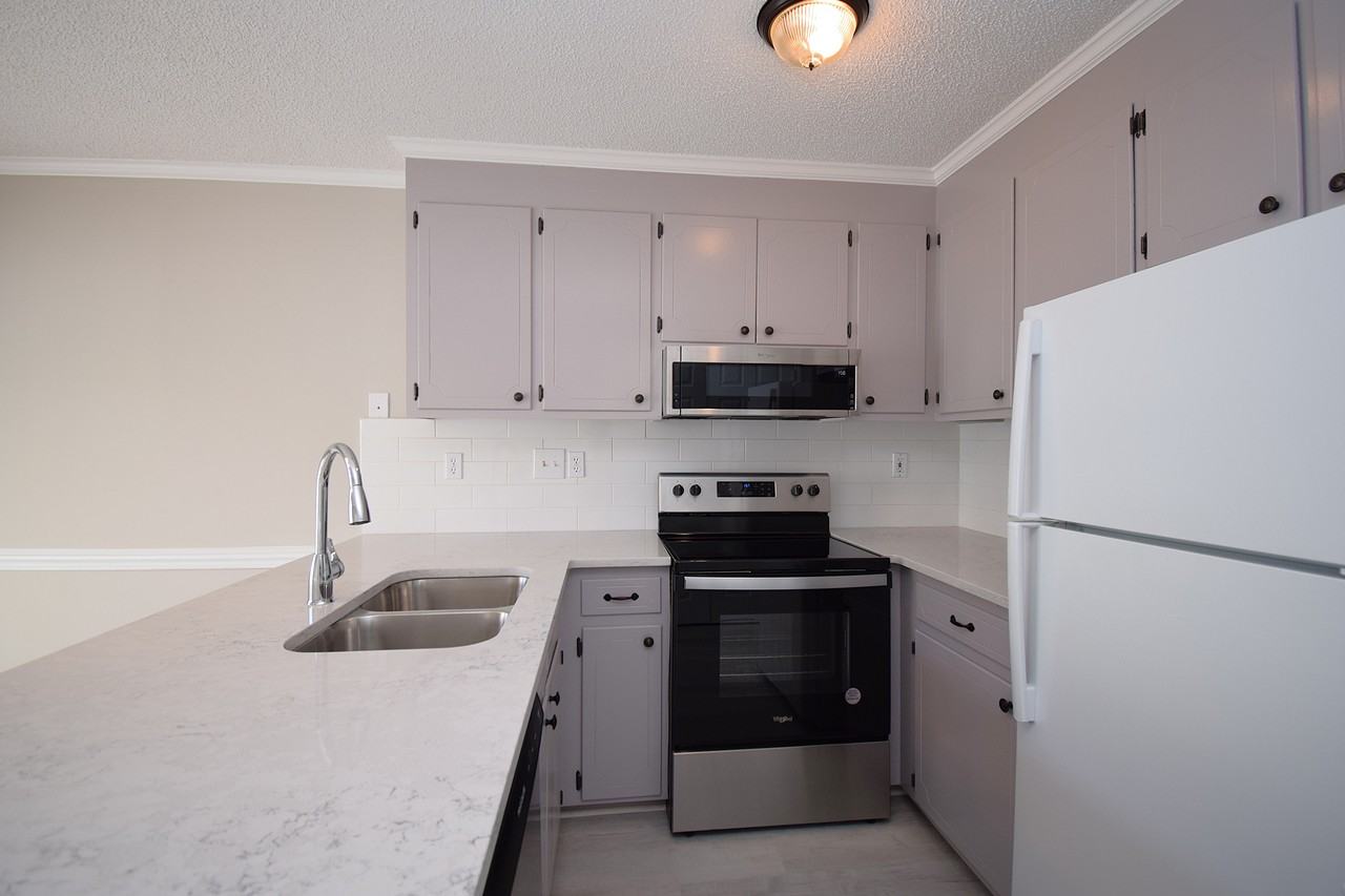 1105 Grovemont Dr - Photo 6 of 16