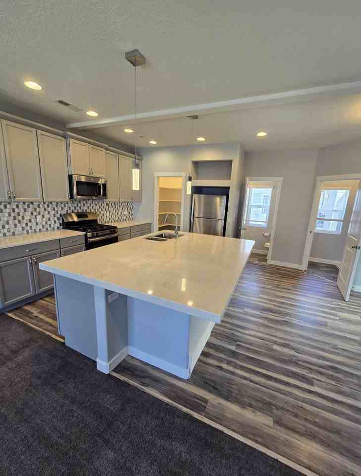 44 S Rio Grand Ave - Photo 2 of 23