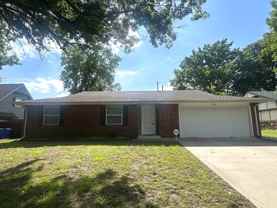 900 S 27th St - Photo 1 of 1