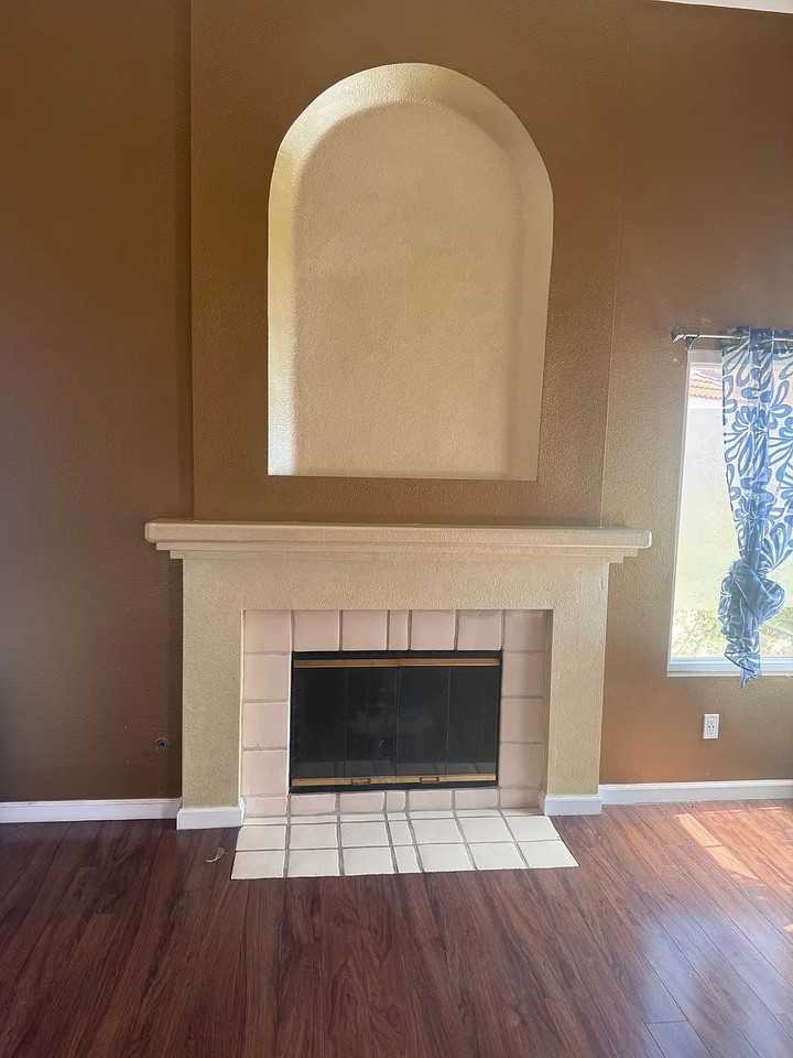 779 Fuchsia St - Photo 2 of 24